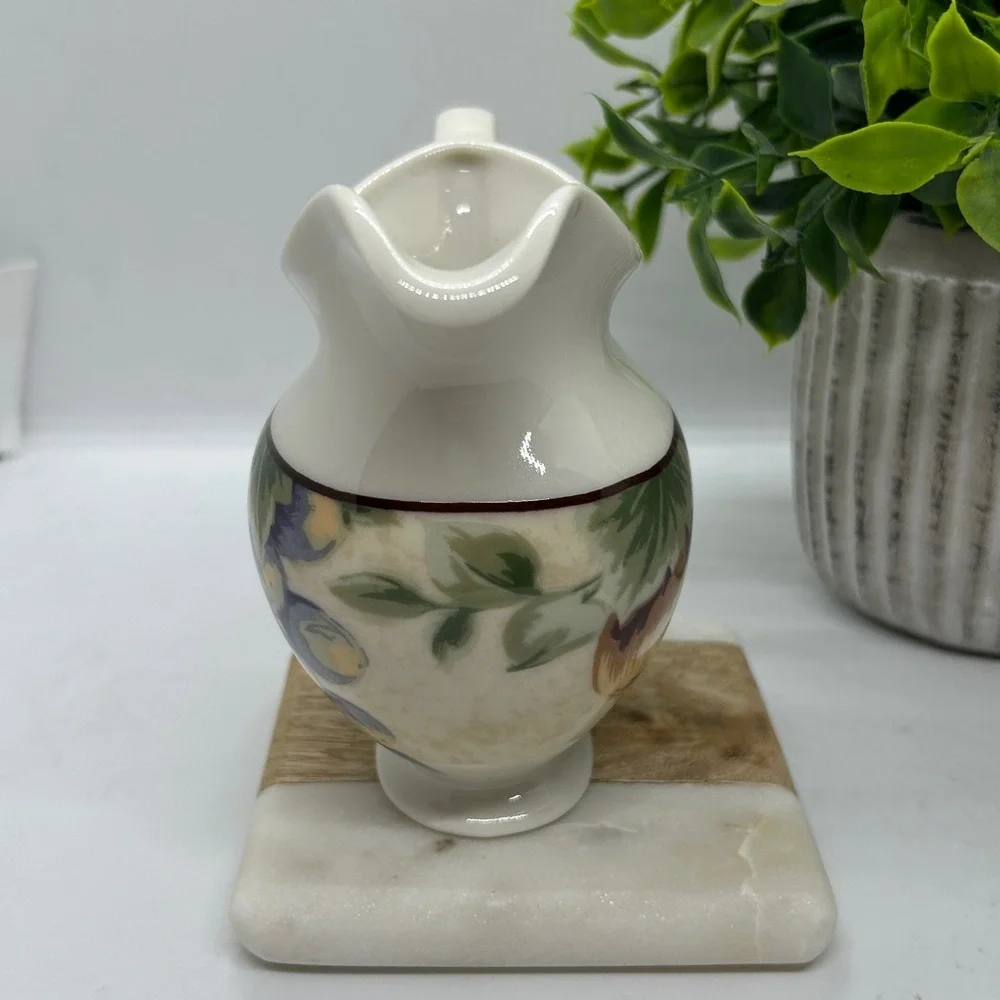 Noble Excellence  NAPA VALLEY   CREAMER